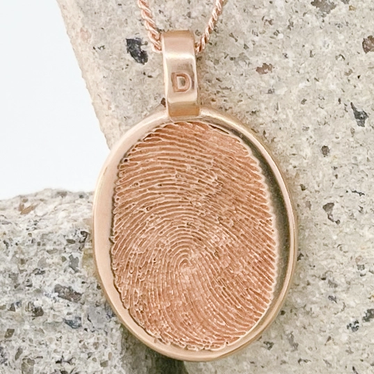 Fingerprint Jewellery Oval … Single Print || 9ct Gold